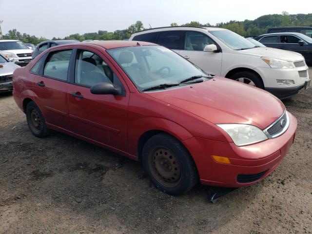 1FAFP34N85W135802 - 2005 FORD FOCUS ZX4 RED photo 4