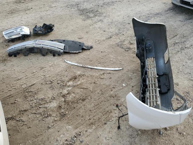 5LMJJ2H56BEJ08845 - 2011 LINCOLN NAVIGATOR თეთრი ფოტო 12