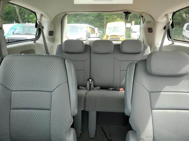 2A4RR5D17AR493920 - 2010 CHRYSLER TOWN & COU TOURING WHITE photo 10