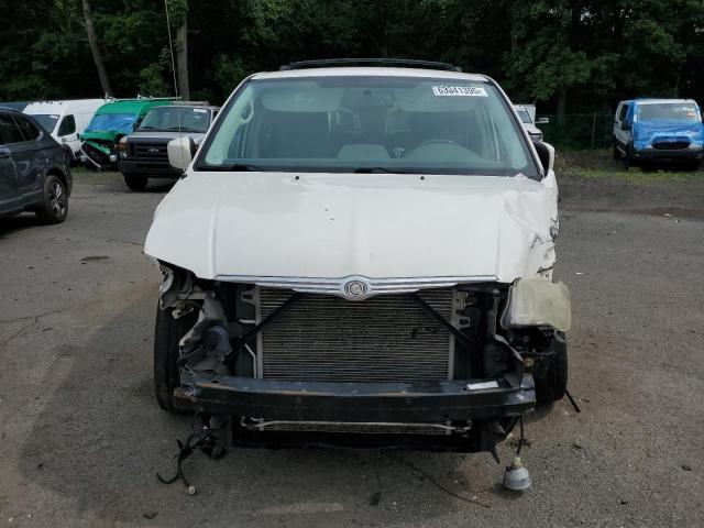 2A4RR5D17AR493920 - 2010 CHRYSLER TOWN & COU TOURING WHITE photo 5