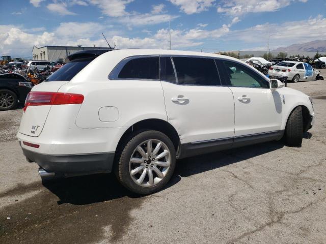 2LMHJ5AR7ABJ24745 - 2010 LINCOLN MKT WHITE photo 3