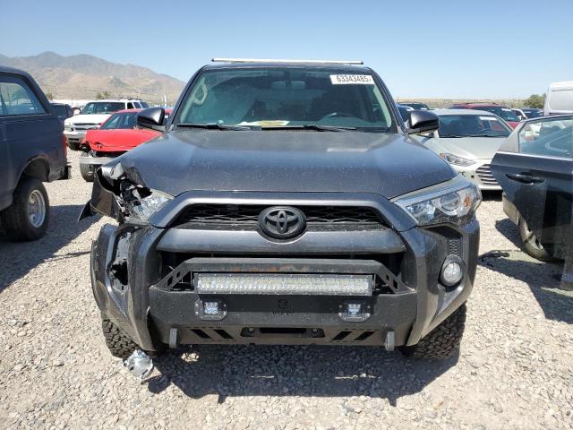 JTEBU5JR3G5392097 - 2016 TOYOTA 4RUNNER SR5/SR5 PREMIUM GRAY photo 5
