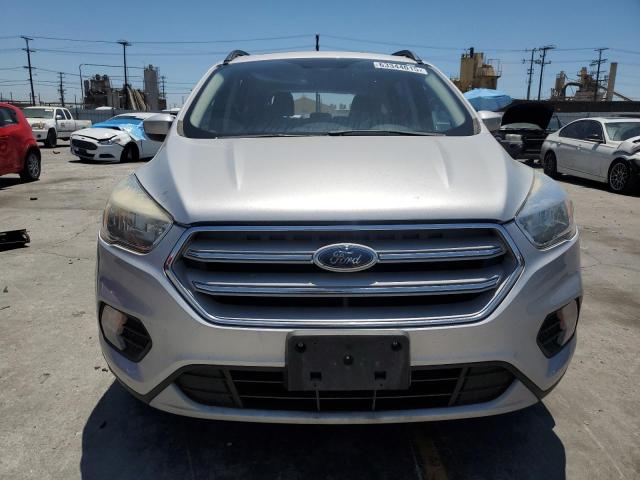 1FMCU9GD0JUA32368 - 2018 FORD ESCAPE SE Сріблястий фото 5
