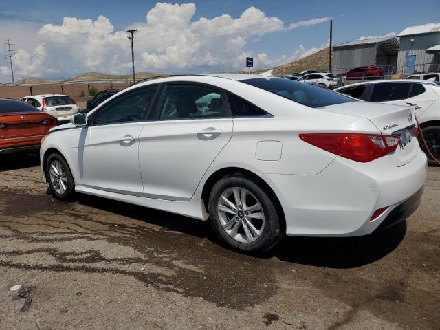 5NPEB4AC2EH893153 - 2014 HYUNDAI SONATA GLS WHITE photo 2