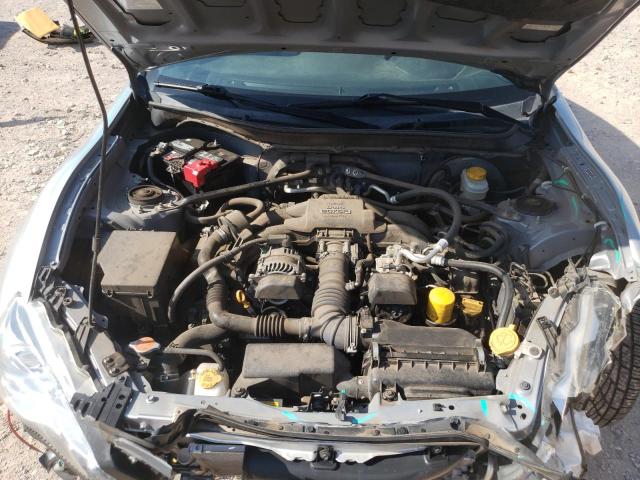 JF1ZNAA11E8707001 - 2014 TOYOTA SCION FR-S 银色 照片 11