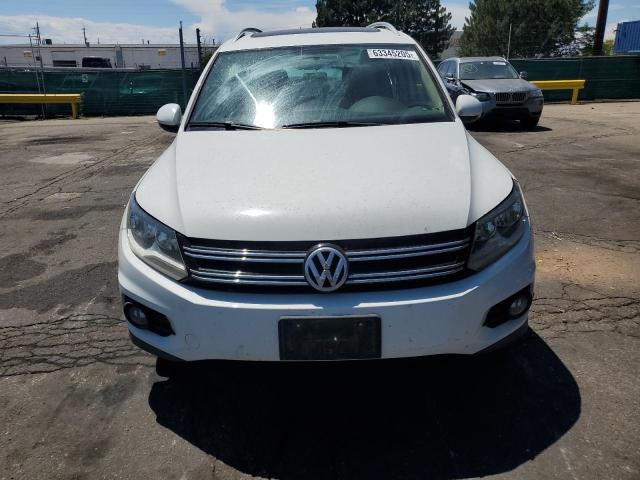 WVGAV7AX8FW607159 - 2015 VOLKSWAGEN TIGUAN S WHITE photo 5