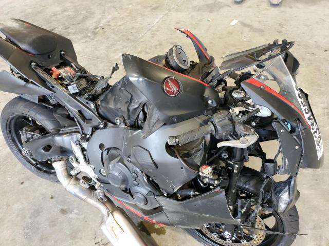 JH2SC7754HK000858 - 2017 HONDA CBR1000 RA BLACK photo 9