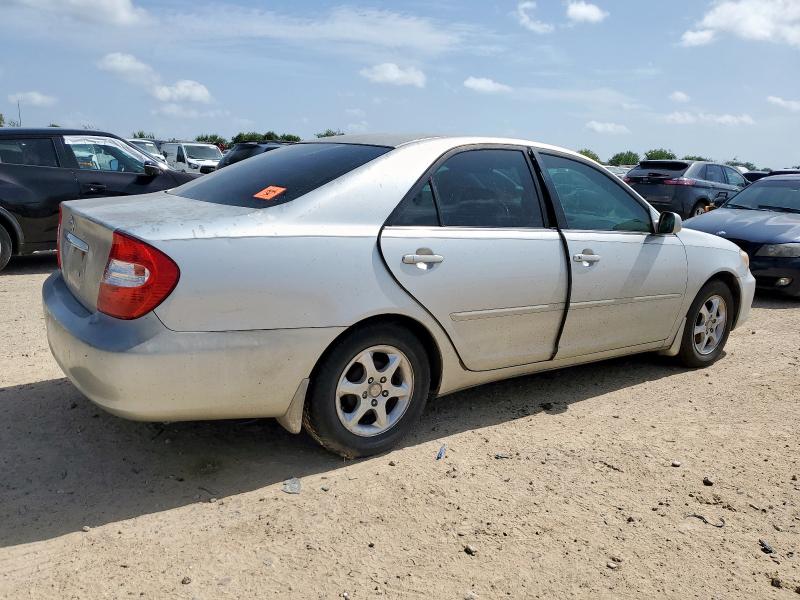 4T1BE30KX2U500056 - 2002 TOYOTA CAMRY LE ვერცხლისფერი ფოტო 3