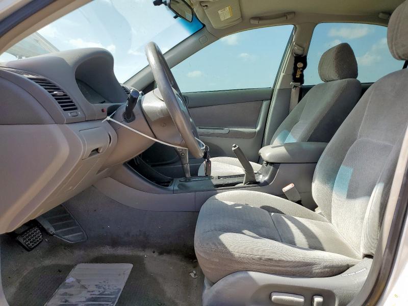 4T1BE30KX2U500056 - 2002 TOYOTA CAMRY LE ვერცხლისფერი ფოტო 7