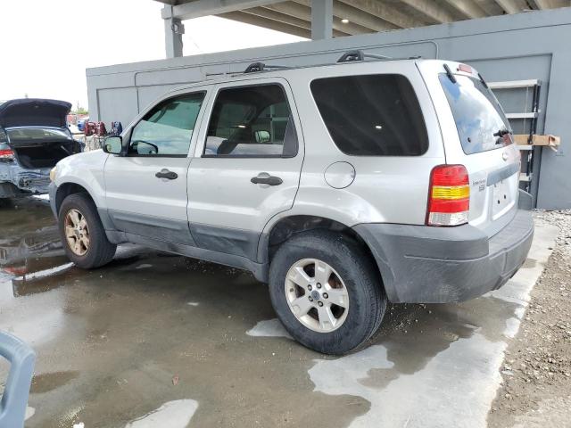 1FMYU93116KB56380 - 2006 FORD ESCAPE XLT SILVER photo 2