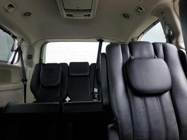 2C4RC1CG5CR416584 - 2012 CHRYSLER TOWN & COU TOURING L WHITE photo 10