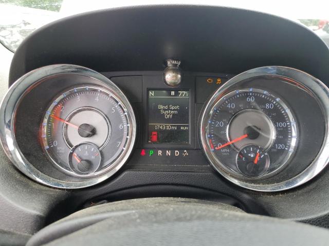 2C4RC1CG5CR416584 - 2012 CHRYSLER TOWN & COU TOURING L WHITE photo 9