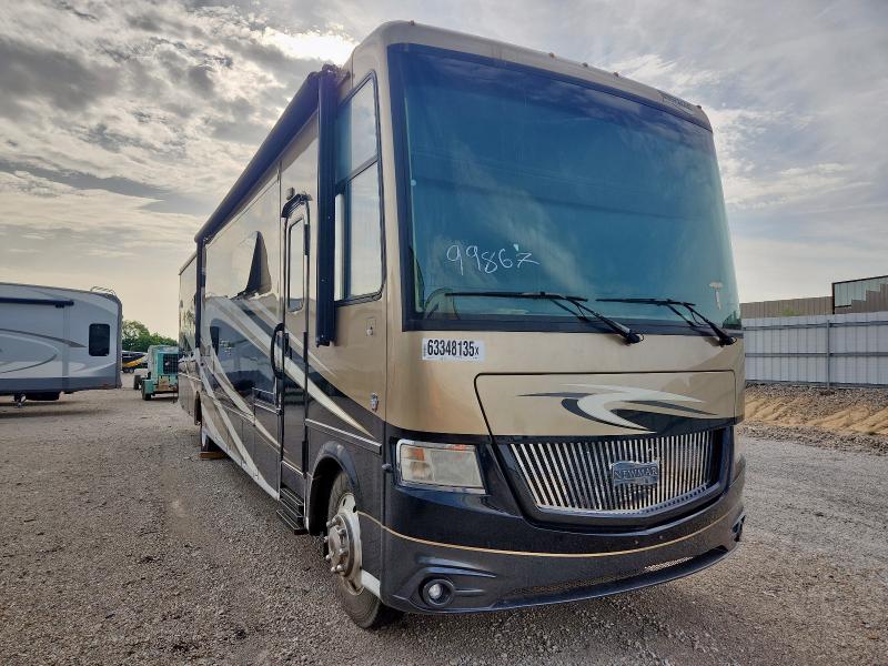 2015 FORD F53, null
