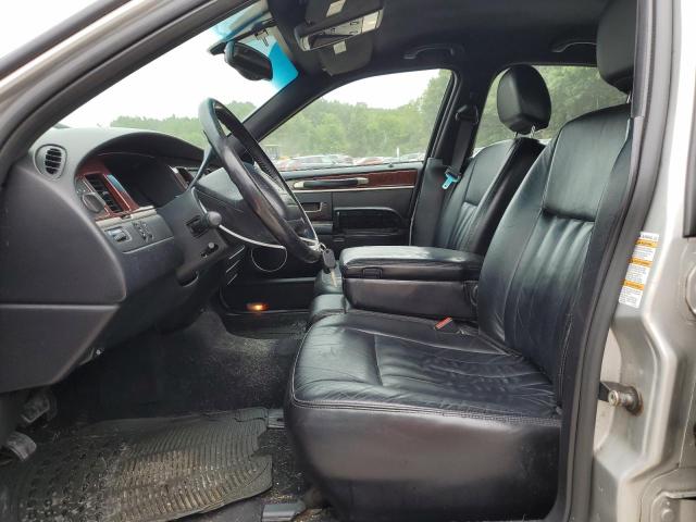 1LNHM81W34Y604301 - 2004 LINCOLN TOWN CAR EXECUTIVE SILVER photo 7