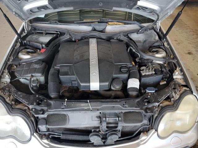 WDBRF64J21F110962 - 2001 MERCEDES-BENZ C 320 SILVER photo 11