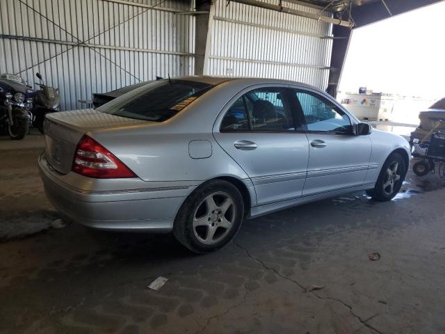 WDBRF64J21F110962 - 2001 MERCEDES-BENZ C 320 SILVER photo 3