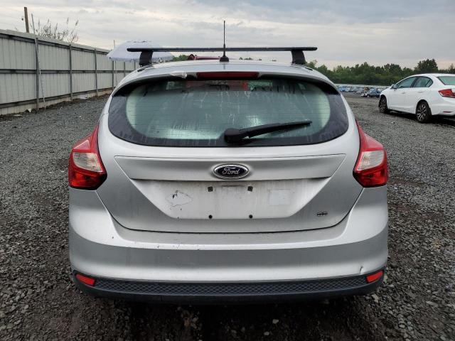 1FAHP3K23CL472300 - 2012 FORD FOCUS SE SILVER photo 6