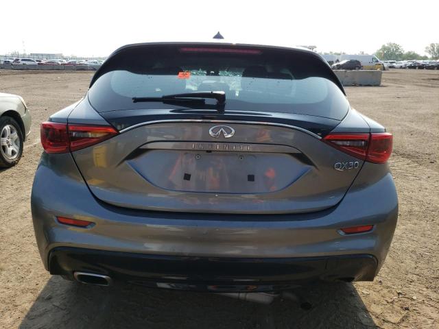 SJKCH5CP7JA055890 - 2018 INFINITI QX30 BASE GRAY photo 6