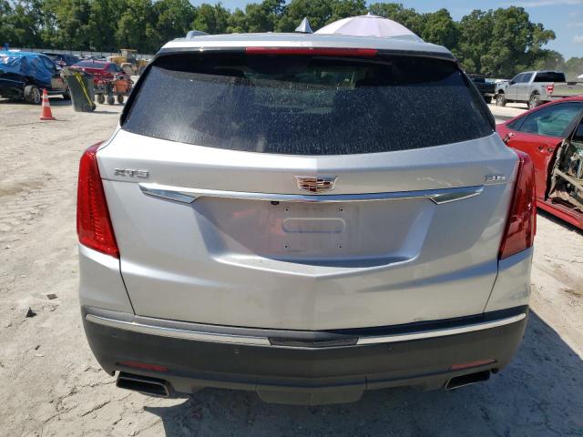 1GYKNCRS6JZ102264 - 2018 CADILLAC XT5 LUXURY SILVER photo 6