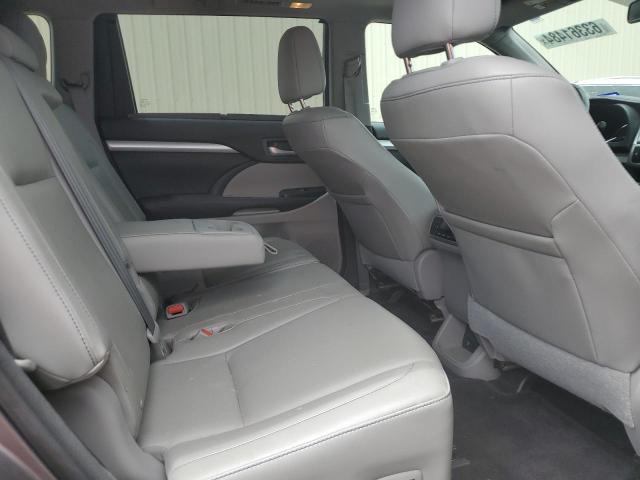 5TDKKRFH4FS088299 - 2015 TOYOTA HIGHLANDER XLE GRAY photo 11