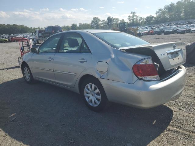 4T1BE30K26U165266 - 2006 TOYOTA CAMRY LE SILVER photo 2