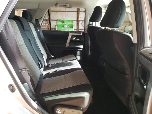 JTEMU5JR8M5856523 - 2021 TOYOTA 4RUNNER SR5/SR5 PREMIUM 银色 照片 11