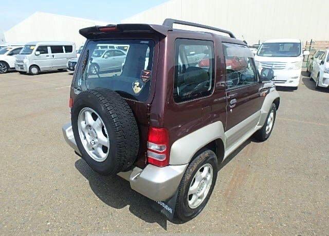 H57A0007571 - 1996 MITSUBISHI PAJERO MAROON photo 4