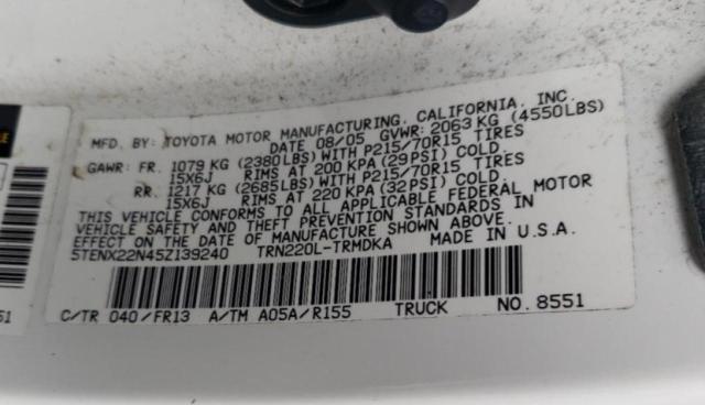 5TENX22N45Z139240 - 2005 TOYOTA TACOMA WHITE photo 12