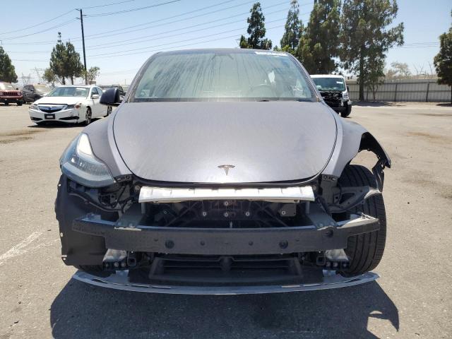 7SAYGDEEXNF354288 - 2022 TESLA MODEL Y GRAY photo 5