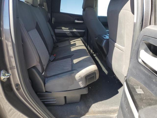 5TFUW5F16FX457358 - 2015 TOYOTA TUNDRA DOUBLE CAB SR/SR5 GRAY photo 6