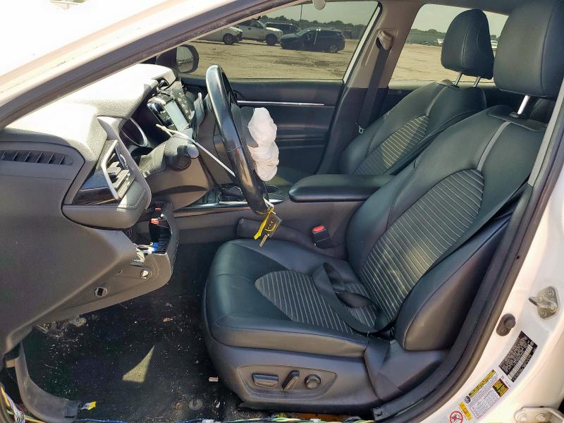 4T1B11HK0KU185496 - 2019 TOYOTA CAMRY L WHITE photo 7