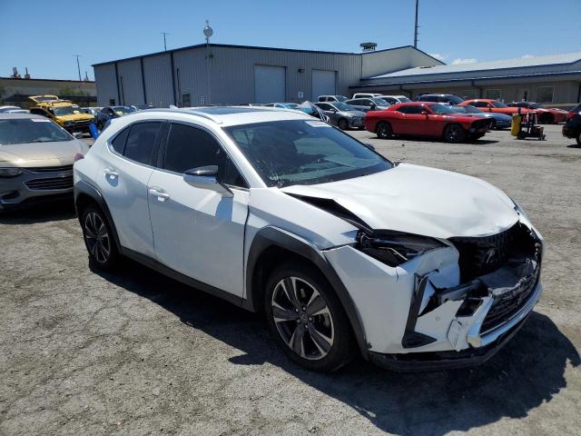 JTHY3JBH6K2013392 - 2019 LEXUS UX 200 WHITE photo 4