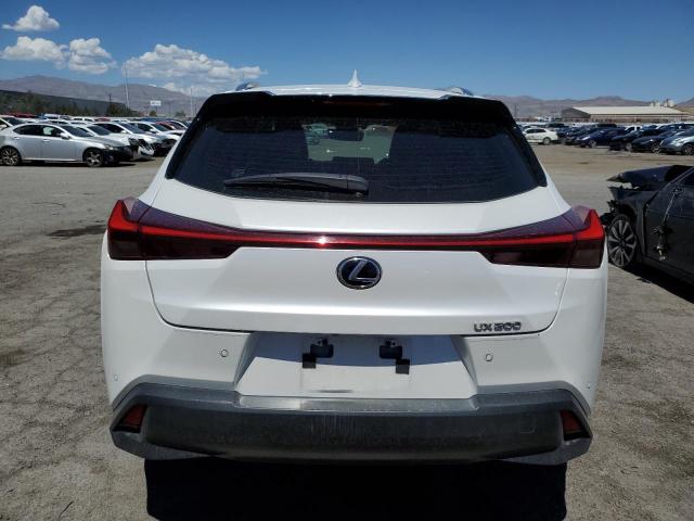 JTHY3JBH6K2013392 - 2019 LEXUS UX 200 WHITE photo 6