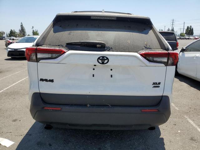 2T3P1RFV6PC354793 - 2023 TOYOTA RAV4 XLE WHITE photo 6