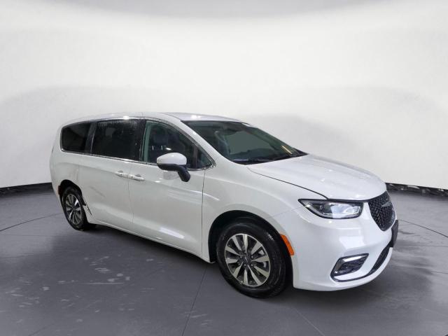 2C4RC1L75PR541039 - 2023 CHRYSLER PACIFICA HYBRID TOURING L WHITE photo 4