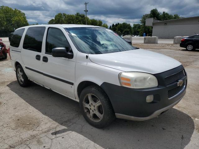 1GNDV23178D184304 - 2008 CHEVROLET UPLANDER LS WHITE photo 4