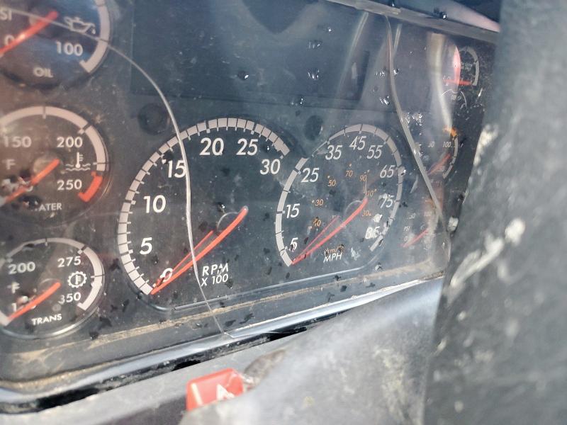 1FVACXFCXKHKF6138 - 2019 FREIGLINER M2 106 MEDIUM DUTY TWO TONE photo 8