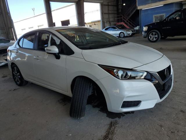 3N1CN8EV8LL808740 - 2020 NISSAN VERSA SV WHITE photo 1