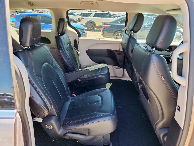 2C4RC1BG5HR569605 - 2017 CHRYSLER PACIFICA TOURING L TAN photo 11