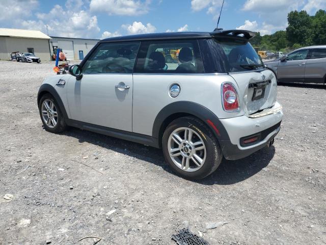 WMWSV3C58BTY13118 - 2011 MINI COOPER S SILVER photo 2