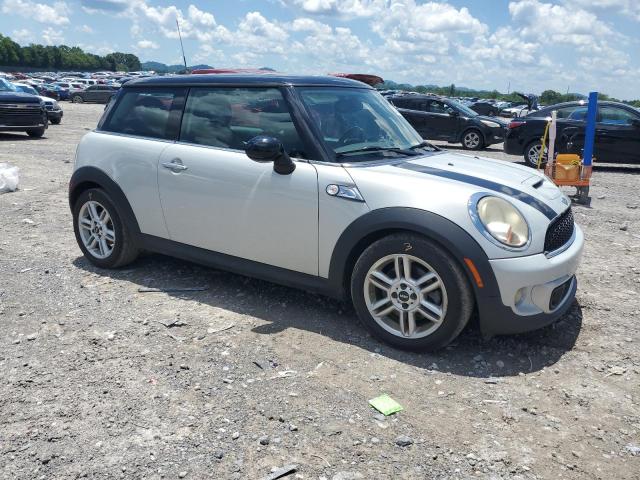 WMWSV3C58BTY13118 - 2011 MINI COOPER S SILVER photo 4