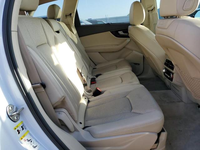 WA1LAAF75HD016598 - 2017 AUDI Q7 PREMIUM PLUS Weiß Foto 10
