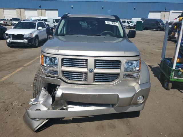 1D4PU5GK0AW137514 - 2010 DODGE NITRO SXT GOLD photo 5