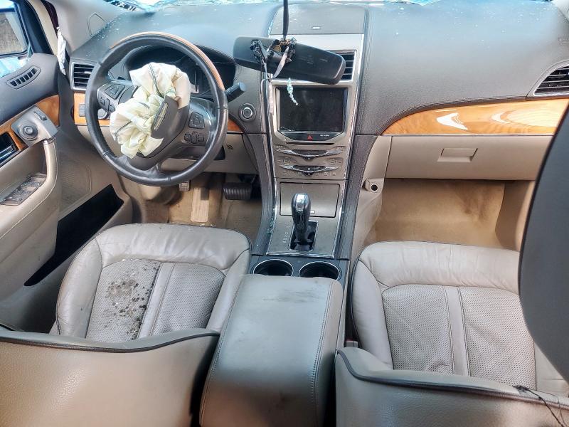 2LMDJ6JK3DBL41656 - 2013 LINCOLN MKX RED photo 8