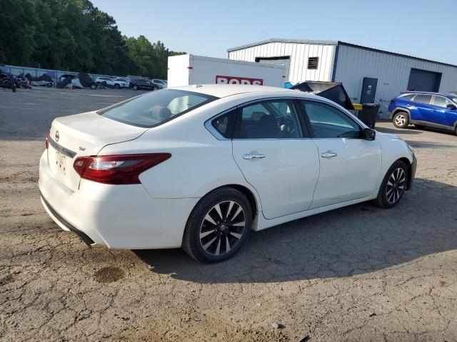 1N4AL3AP4JC271240 - 2018 NISSAN ALTIMA 2.5 WHITE photo 3