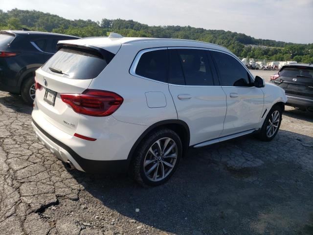 5UXTR9C50KLR07846 - 2019 BMW X3 XDRIVE30I WHITE photo 3