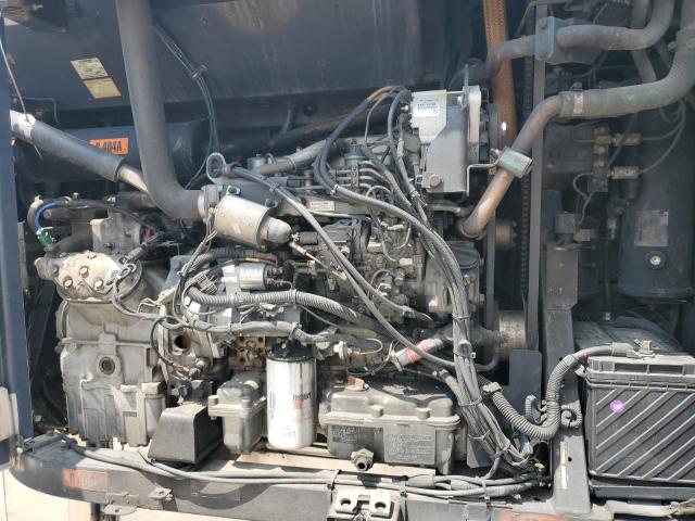 1UYVS2537BM114802 - 2011 UTILITY VS2RA თეთრი ფოტო 7