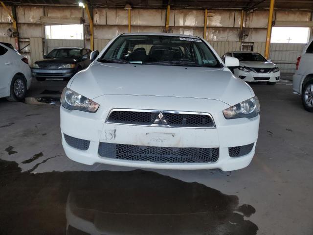 JA32U2FU4EU020107 - 2014 MITSUBISHI LANCER ES/ES SPORT WHITE photo 5