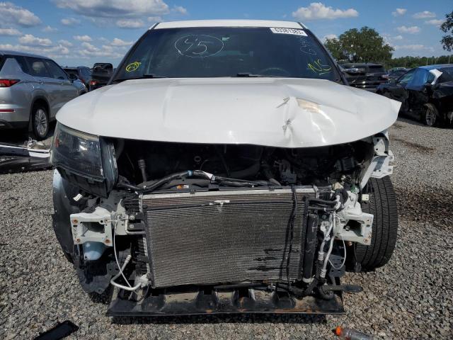 1FM5K8AR8HGB93198 - 2017 FORD EXPLORER POLICE INTERCEPTOR თეთრი ფოტო 5