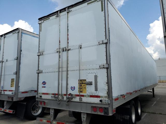 1UYVS2539BM114803 - 2011 UTILITY VS2RA WHITE photo 4